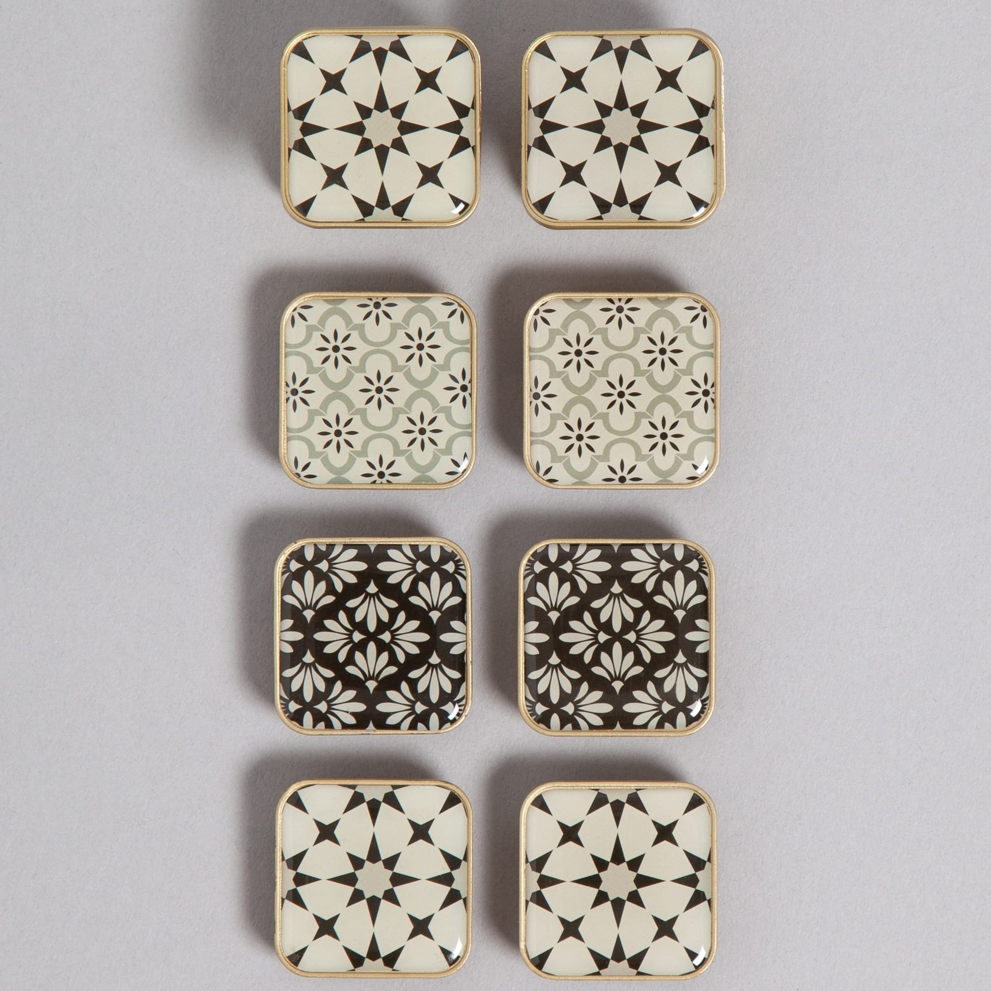 Moroccan Monochrome, Magnets 