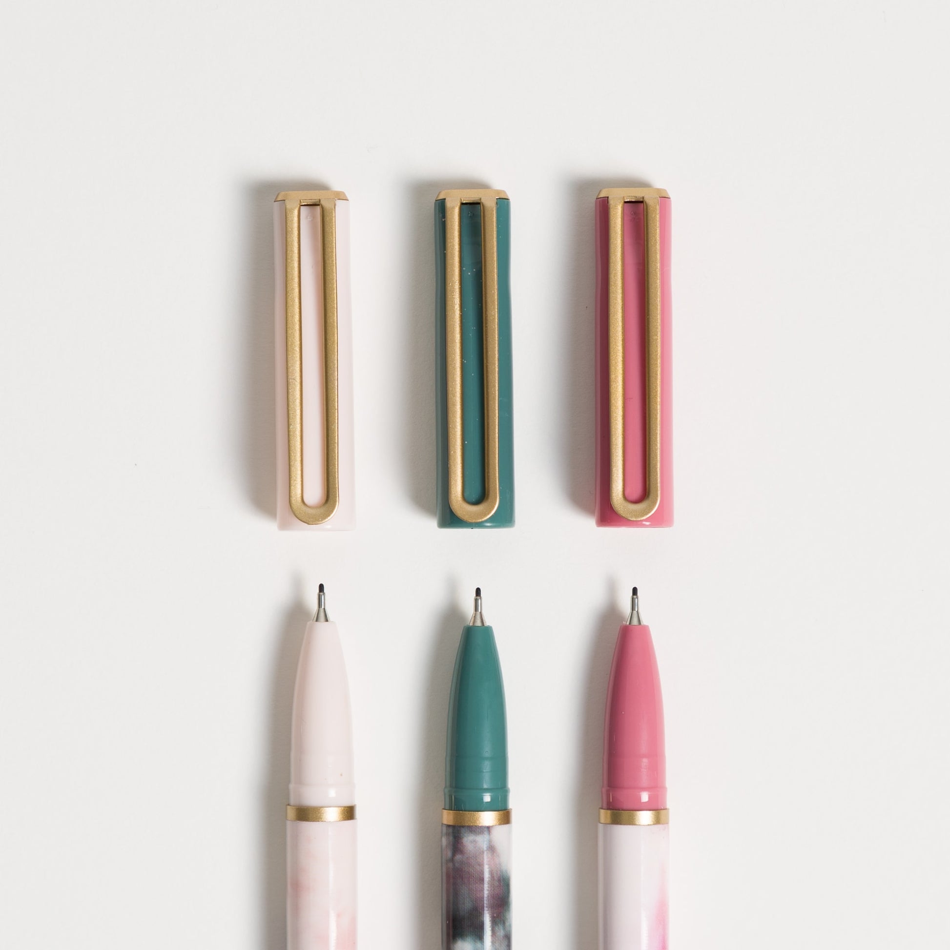 Soft Dye Trend, Felt Tip Pens Web Product Type, Assorted Colors Color, 0.43" X 0.58" X 5.51 Size 